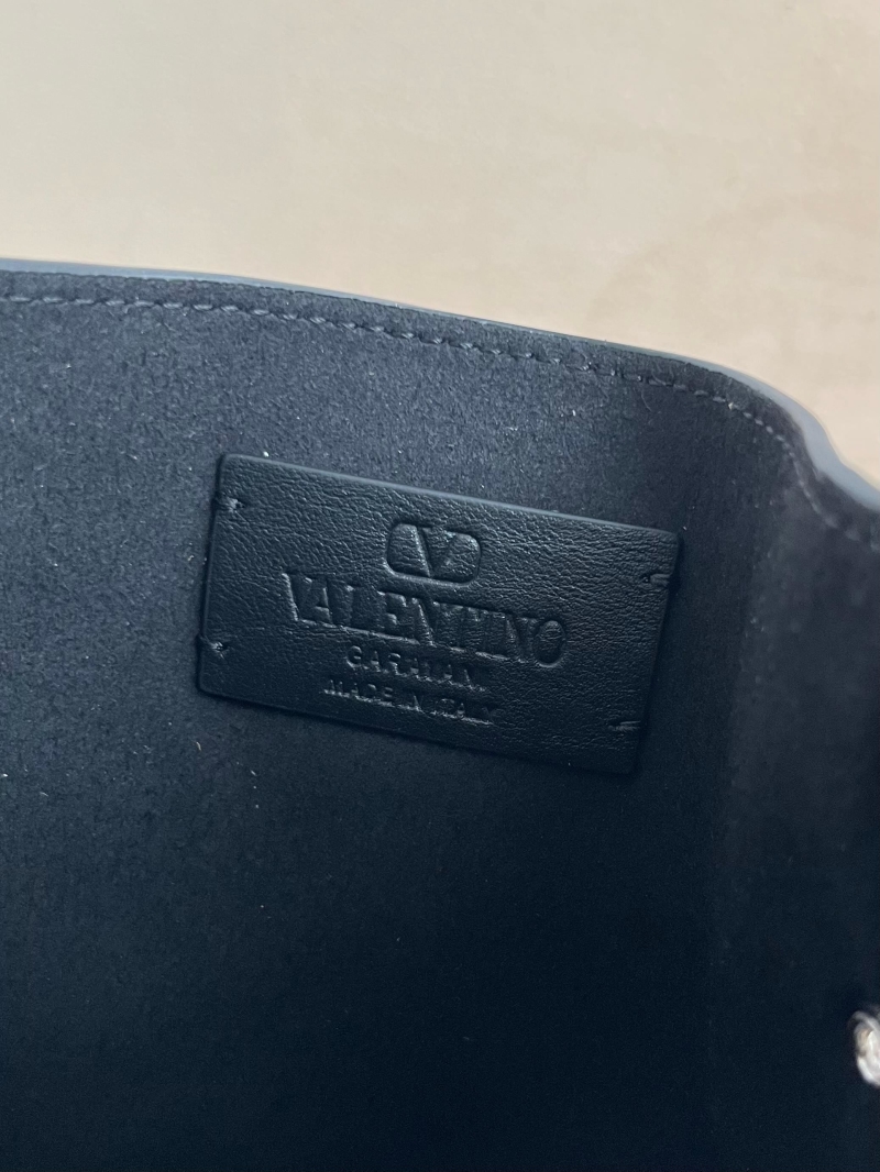 Va1e*ntin0 satchel bag